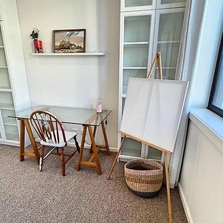 Industrial Yet Modern, 1Bd 1Bth Apt - Woden Phillip Extérieur photo