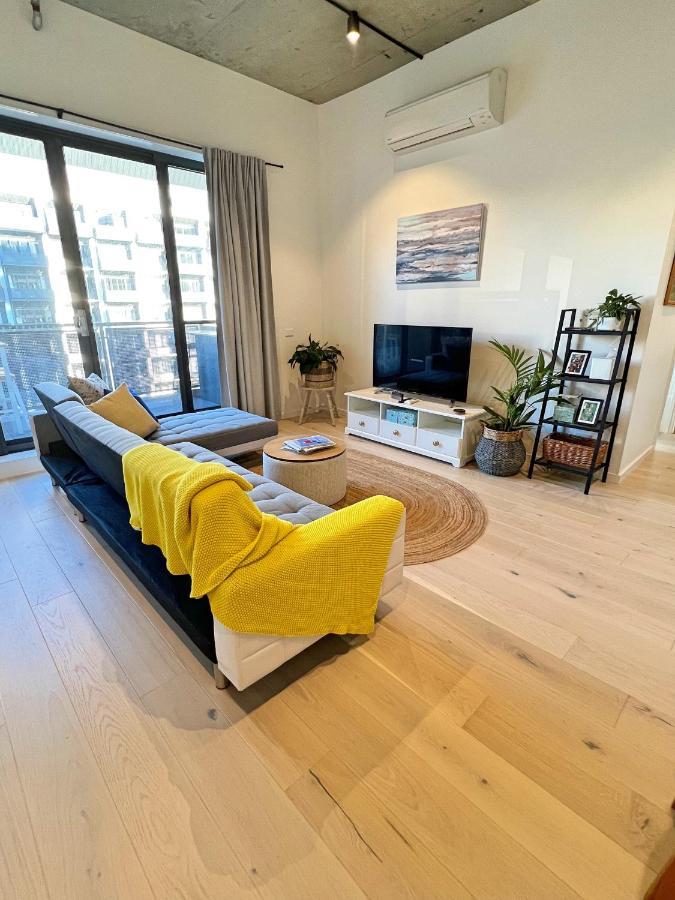 Industrial Yet Modern, 1Bd 1Bth Apt - Woden Phillip Extérieur photo